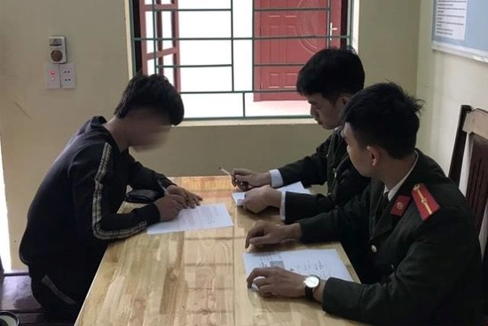 Đưa tin sai sự thật về  Covid-19, nam thanh niên  ở Thiệu Hóa bị xử phạt 10 triệu đồng