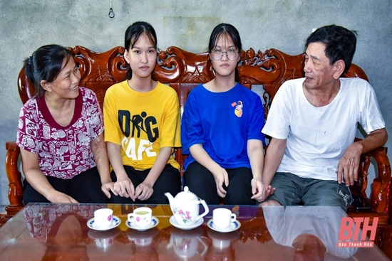 Cúc – An, sự kỳ diệu của cặp song sinh dính liền