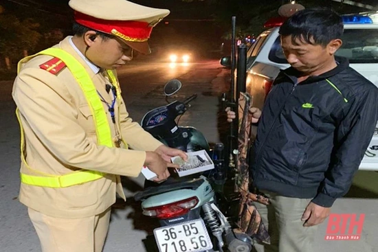 Trạm CSGT Quảng Xương xử lý  gần 100  trường hợp vi phạm nồng độ cồn