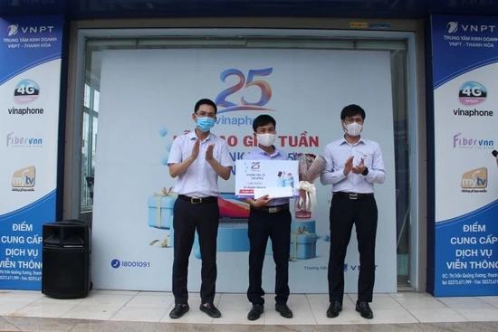 VNPT Thanh Hóa trao thưởng chương trình khuyến mại “Thank you, 25 - săn Apple”