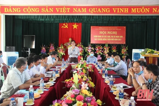 Thẩm định đạt chuẩn nông thôn  mới cho xã Các Sơn
