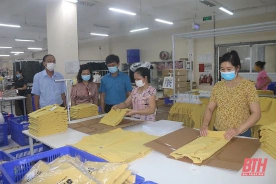 Phát động thi đua cao điểm 75 ngày lập thành tích chào mừng 75 năm thành lập Công đoàn vao m88 Hóa