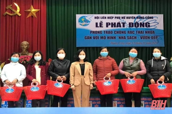 Ra mắt mô m88 the thao “Nhà sạch vườn mẫu” xã Thăng Long