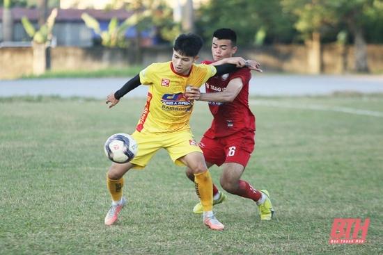 HLV Petrovic tăng cường rèn giũa, “xem giò” cầu thủ trẻ