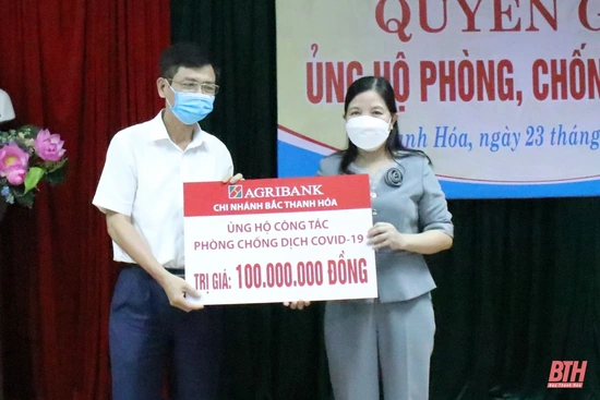 Giám đốc Agribank Chi nhánh Bắc Thanh Hóa học và làm theo Bác