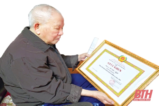 Luôn có Bác trong tim