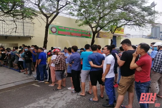 Công bố giá vé, thời gian bán vé trận Đông Á Thanh Hóa - Becamex Bình Dương