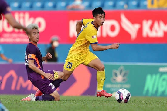 Vòng 2 V.League 2022: Những cuộc chiến không khoan nhượng