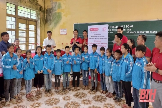 Dai-ichi Life Việt Nam triển khai chương trình “Kết nối triệu yêu thương - Dự án nước sạch học đường 2022” tại tỉnh Thanh Hóa