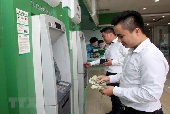 Đề xuất tăng lương tối thiểu vùng 6% từ ngày 1/7/2022