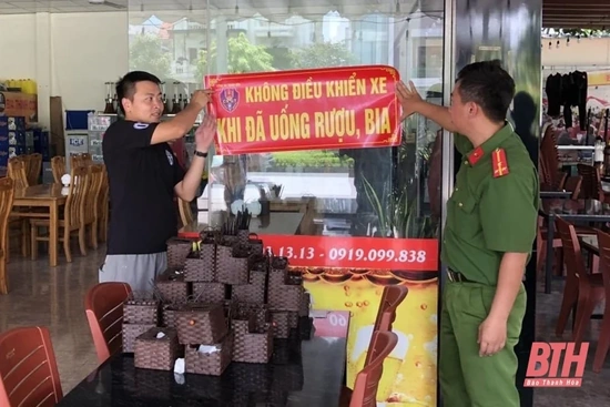 Tuyên truyền “Không điều khiển xe khi đã uống rượu, bia” tại nhà hàng, quán ăn