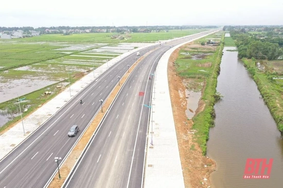 Chấp thuận sử dụng chung điểm đấu nối vào QL.1 tại Km340+800