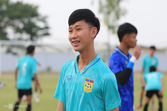 Tiền vệ Lào tự tin có thể cầm hòa U22 Việt Nam; Luka Modric nguy cơ bỏ lỡ màn so tài với Manchester City