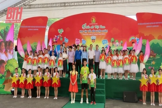 Ngày  hội  “Thiếu nhi Việt Nam - Học tập tốt, rèn luyện chăm” tổ chức tại Thanh Hóa