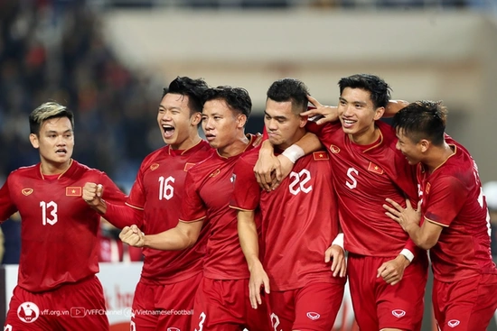 HLV Mai Đức Chung: “Đội tuyển nữ Việt Nam không áp lực nặng tại World Cup nhưng...”; Juventus thông báo muốn rời Super League