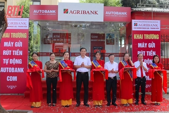 Đưa vào hoạt động hệ thống máy gửi rút tiền tự động tại huyện Ngọc Lặc