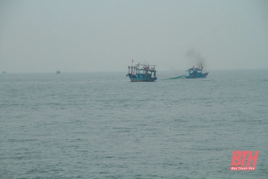 Áp thấp nhiệt đới gần biển Đông