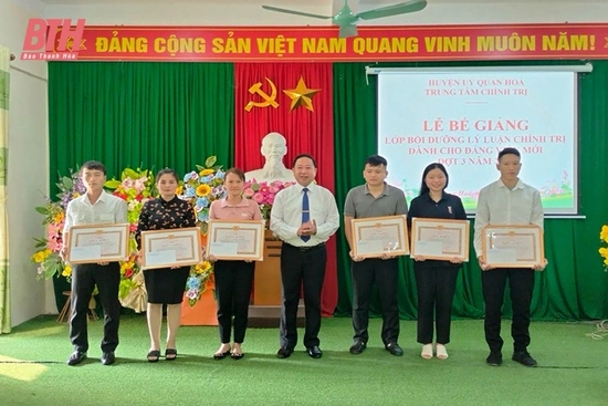 Quan Hóa nâng cao chất lượng công tác giáo dục lý luận chính trị cho cán bộ, đảng viên