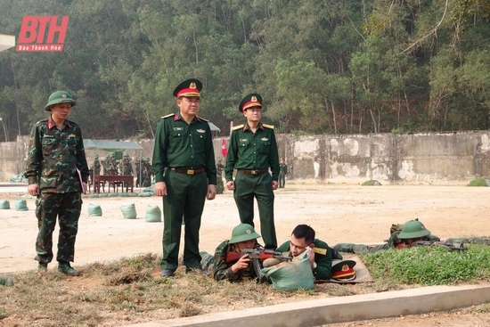 Kiểm tra công tác xây dựng đơn vị điểm về huấn luyện chiến sỹ mới tháng thứ nhất năm 2024