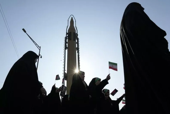 Mỹ cứng rắn với Iran, gia tăng nguy cơ chiến tranh