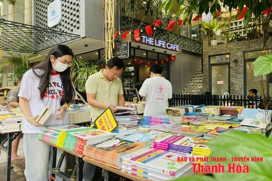 Lan tỏa văn nhà cái m88 đọc ở “Hội sách kí lô”