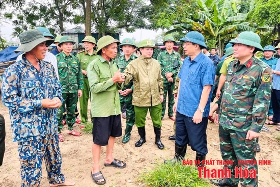 Kiểm tra công tác ứng phó ứng phó với bão số 3 tại xã Hoằng Thanh và Hoằng Tiến