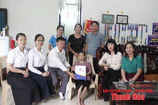 TYM Chi nhánh đăng ký m88 trao 43 suất quà tri ân dịp 27/7