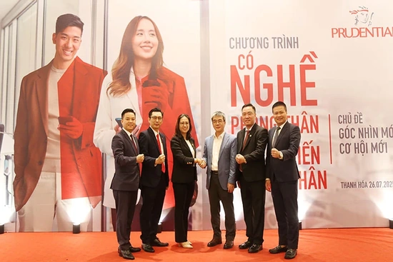 Prudential tổ chức hội thảo “Có nghề phòng thân - Có đà tiến thân”