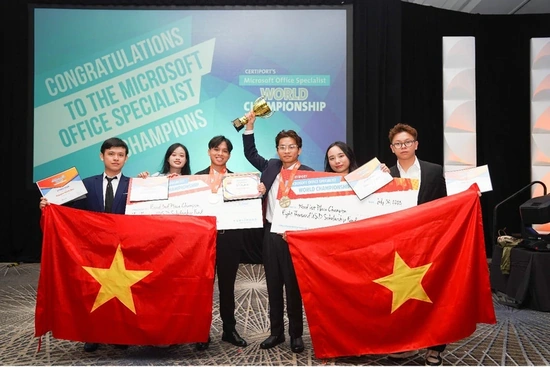 Việt Nam giành huy chương Vàng cuộc thi Vô địch Tin học văn phòng thế giới