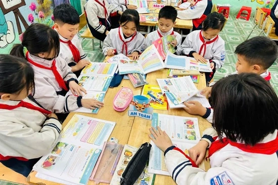 Chỉnh sửa chương trình học: Bộ GD&ĐT lấy ý kiến toàn quốc