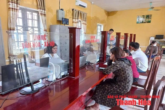 Xã Quý Lương giải quyết kịp thời các thủ tục hành chính cho người dân