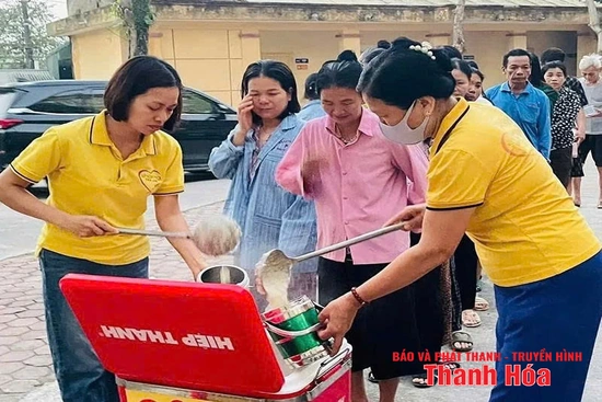 “Chia sẻ cuộc sống và nụ cười”