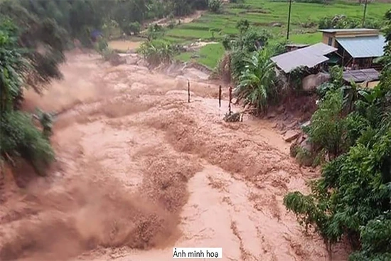 Bộ NN&MT trình Chính phủ Đề án phòng, chống sạt lở và lũ quét “quy mô lớn”