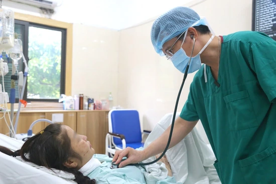 Việt Nam ghi dấu trên bản đồ ghép tạng thế giới với ca ghép đồng thời tim-phổi