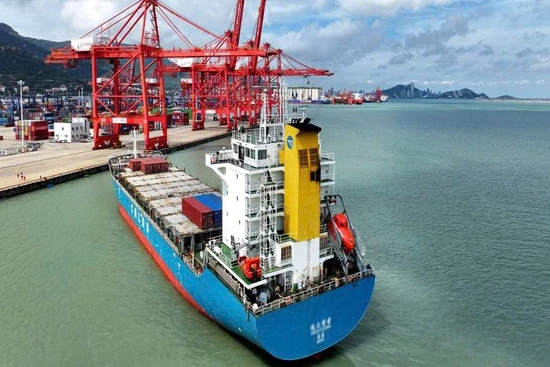 Mỹ và Trung Quốc gia hạn đình chiến thương mại thêm 90 ngày