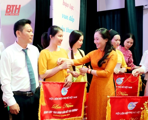 Liên hoan tiếng hát, các hình thức nghệ thuật “đăng ký m88 gắn kết yêu thương”