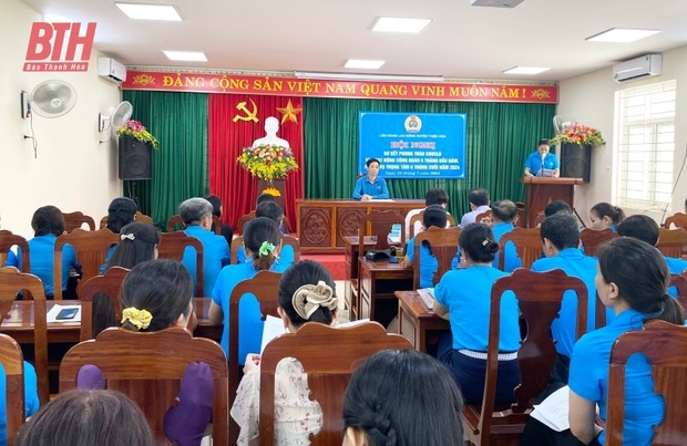 LĐLĐ huyện Thiệu Hoá trao trên 4.000 suất quà cho đoàn viên, người m88 trang chủ