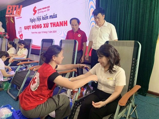Cục Thuế tỉnh link vào m88 mới nhất Hoá tổ chức hiến máu tình nguyện