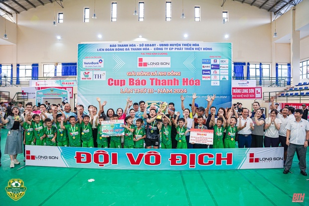 U8 TP link đăng nhập m88 và U10 Hà Trung lên ngôi vô địch Giải Bóng đá Nhi đồng Cup Báo link đăng nhập m88 lần thứ III - năm 2024