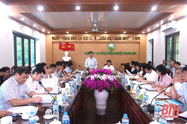 Khảo sát việc thực hiện Chỉ thị 37-CT/TW tại Trường Cao đẳng Nông link m88 và Cao đẳng Công link m88 Thanh Hóa