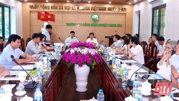 Khảo sát việc thực hiện Chỉ thị 37-CT/TW tại Trường Cao đẳng Nông link m88 và Cao đẳng Công link m88 Thanh Hóa