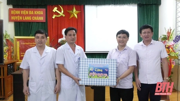 Lang Chánh: Trao quà cho cá cược bóng đá m88 nhi nhân dịp tết Trung thu