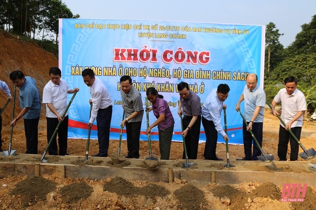 Phó Bí thư Thường trực kèo nhà cái m88 uỷ Lại Thế Nguyên dự Lễ khởi công xây dựng nhà ở cho hộ nghèo, hộ gia đình chính sách tại Lang Chánh và Bá Thước