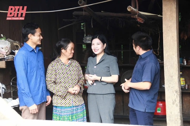 Trưởng Ban Dân vận Tỉnh ủy, Chủ tịch Ủy ban MTTQ tỉnh Phạm Thị Thanh Thủy dự Lễ khởi công xây dựng nhà ở cho cá cược bóng đá m88 nghèo, cá cược bóng đá m88 gia đình chính sách tại Mường Lát, Quan Hóa