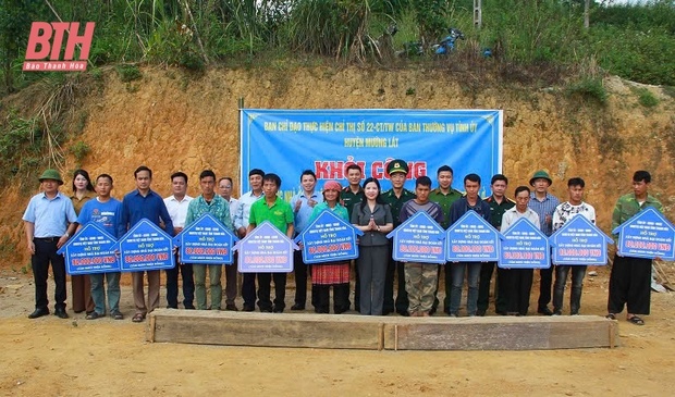 Trưởng Ban Dân vận Tỉnh ủy, Chủ tịch Ủy ban MTTQ tỉnh Phạm Thị Thanh Thủy dự Lễ khởi công xây dựng nhà ở cho cá cược bóng đá m88 nghèo, cá cược bóng đá m88 gia đình chính sách tại Mường Lát, Quan Hóa