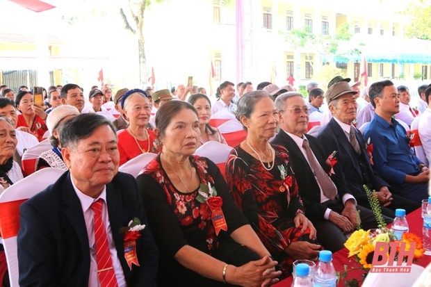 Đảng bộ xã m88 cá cược thể thao trực tuyến Phú kỷ niệm 70 năm ngày thành lập