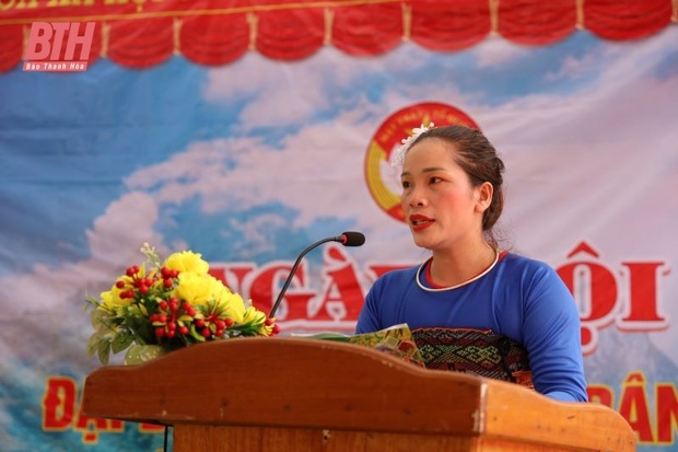 Phó Chủ tịch UBND tỉnh Lê Đức Giang dự Ngày hội Đại đoàn kết toàn m m88 tộc với cán bộ và Nhân m m88 bản Trung Tân