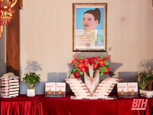 Trưng bày và giới thiệu cuốn sách “Danh nhân văn đăng ký m88 Đào Duy Từ”