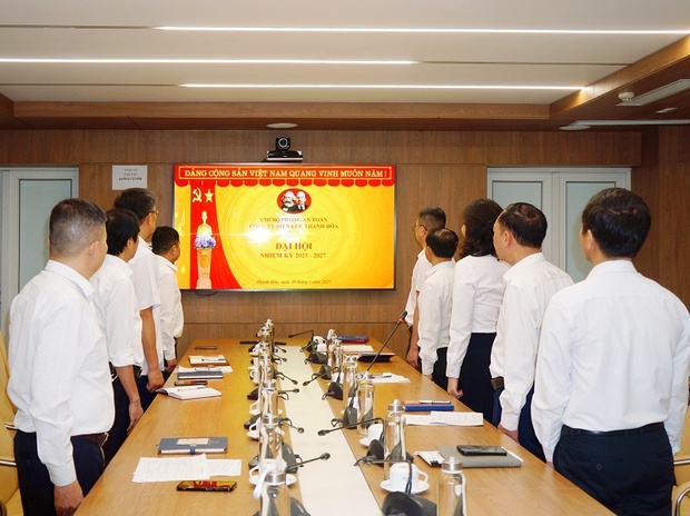 100% chi bộ trực thuộc Đảng bộ m88 cá cược thể thao trực tuyến Điện lực Thanh Hóa hoàn thành tổ chức đại hội nhiệm kỳ 2025-2027 