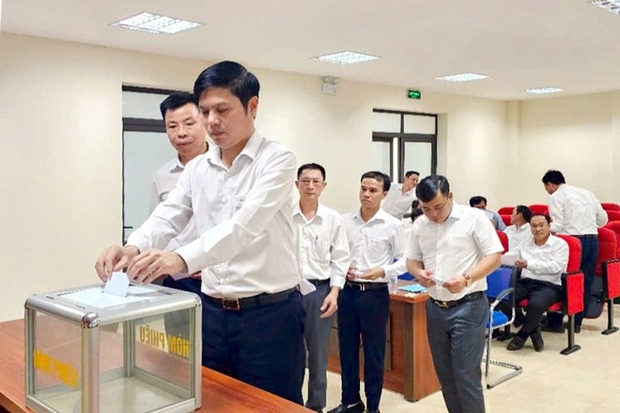 100% chi bộ trực thuộc Đảng bộ m88 cá cược thể thao trực tuyến Điện lực Thanh Hóa hoàn thành tổ chức đại hội nhiệm kỳ 2025-2027 